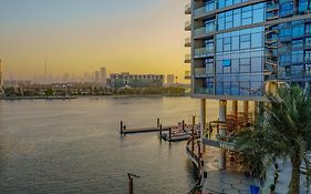 Hilton Dubai Creek & Residences 5*