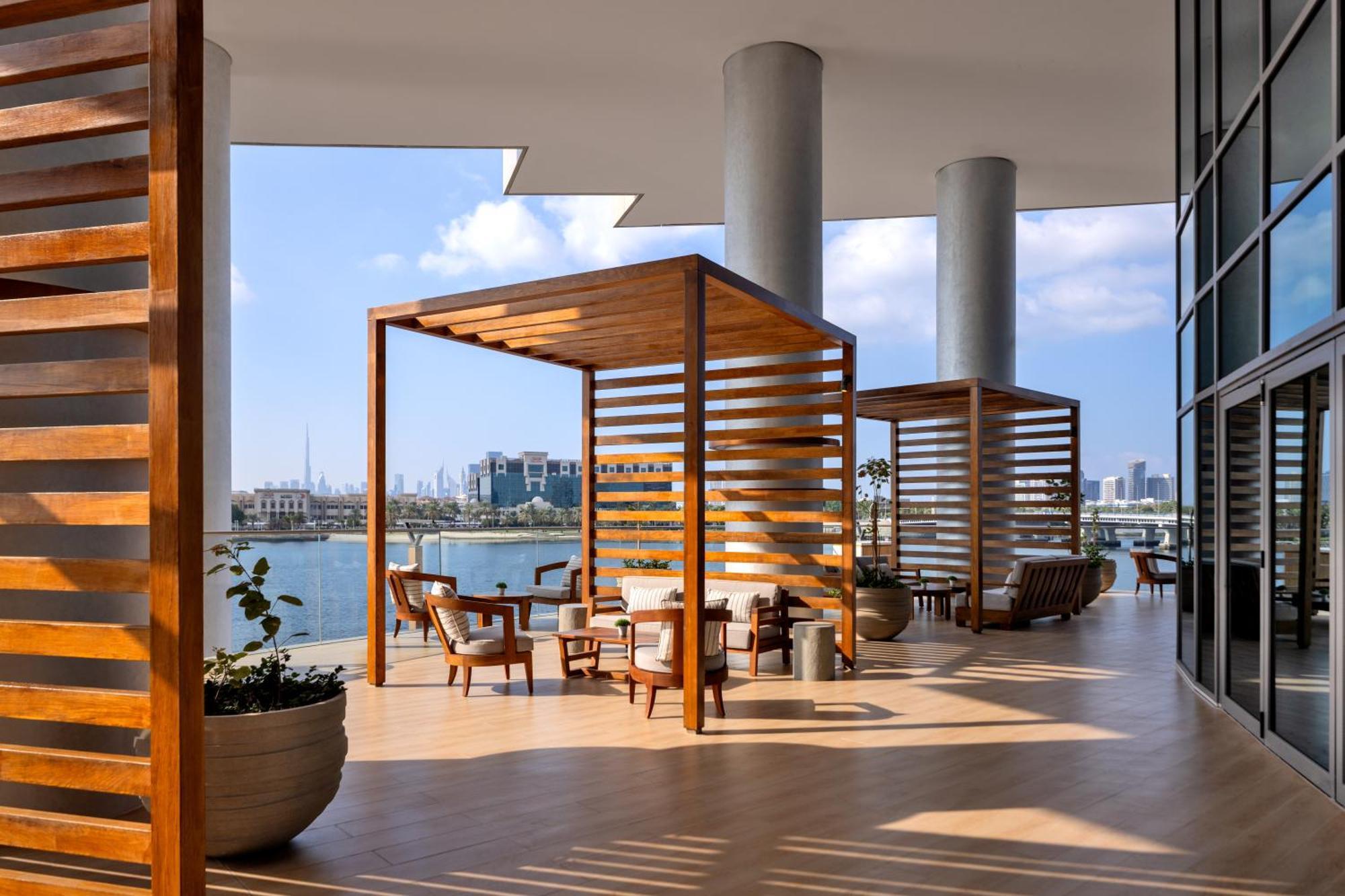 Hilton Dubai Creek Hotel & Residences Экстерьер фото