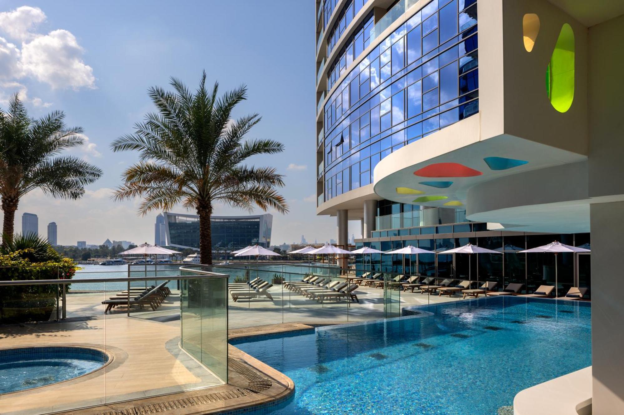 Hilton Dubai Creek Hotel & Residences Экстерьер фото